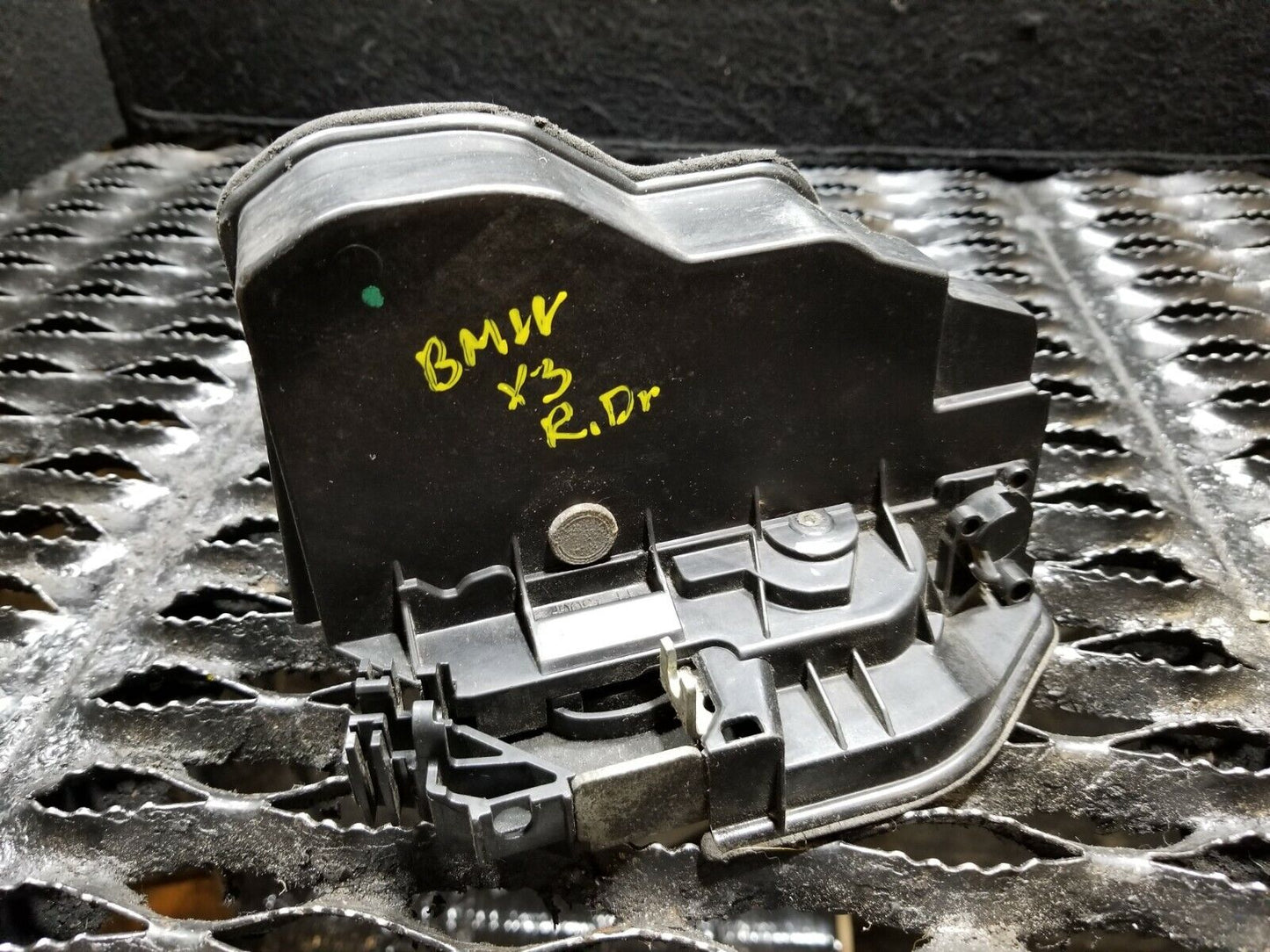 06 07 08 09 10  BMW X3 E83 Rear Left Driver Door Lock Actuator OEM D34