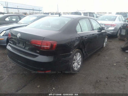 15 16 17 VW Jetta 1.4 Tsi Code Czt Engine End Cover 04e103153b OEM 30k