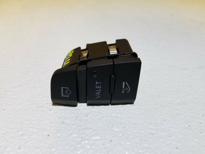 13 14 15  Audi Q7 Glove Box / Valet / Lcd Power Switch OEM 87k Miles