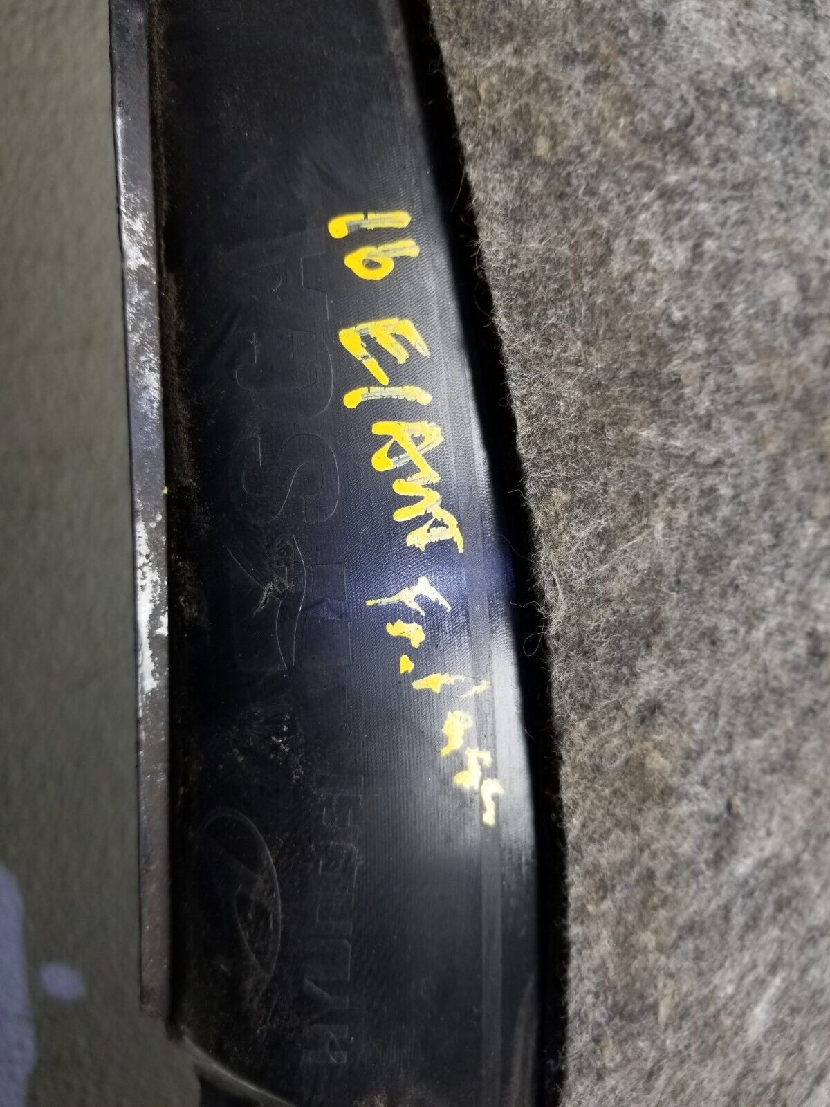 14 15 16 Hyundai Elantra Front Fender Arch Liner Splash Passenger Side Right OEM