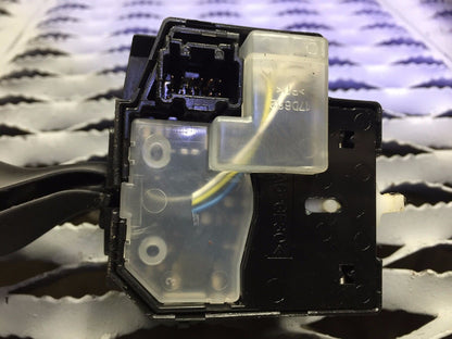 09 10 11 12 13 Mazda 3 Steering Wheel Headlight Lamp Turn Signal Switch OEM