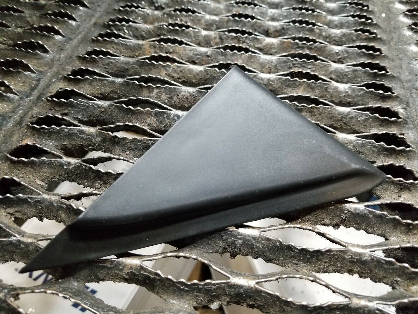 12 13 14 15 16 Hyundai Veloster Interior Left Driver Corner Cover Trim Panel OEM