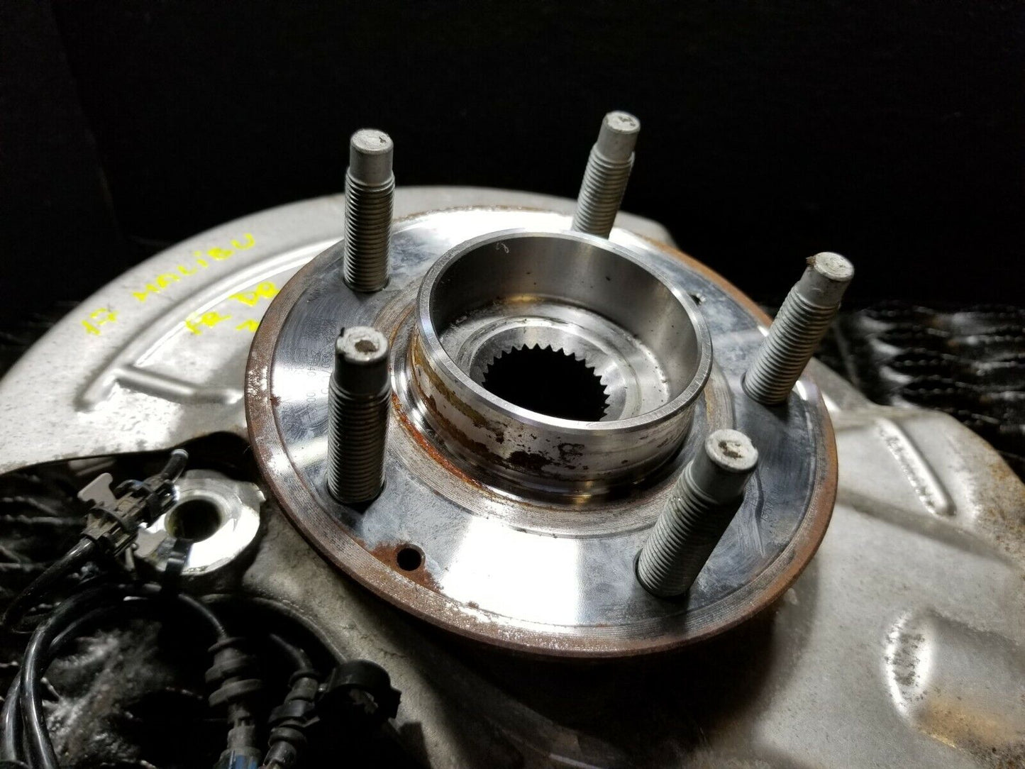 16 17 18 19 Chevrolet Malibu Front Left Driver Side Spindle Knuckle OEM 3k