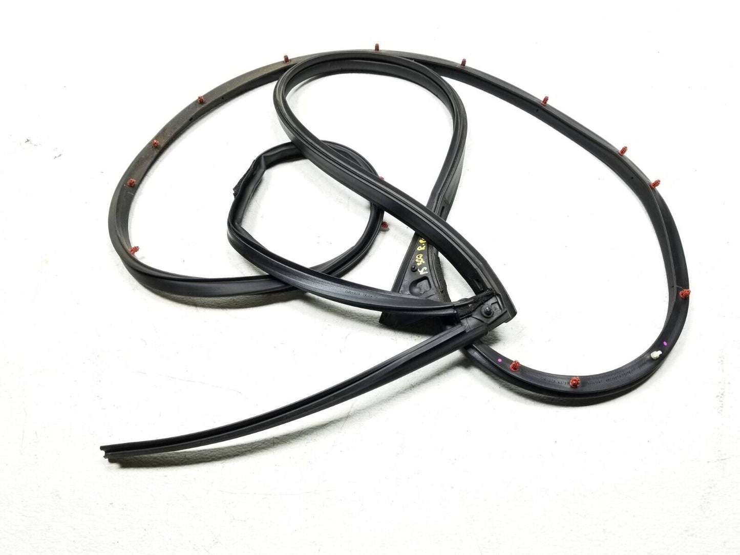 15 16 17 18 19 Chrysler 300 Rear Right Pass Side Door Weather Strip Seal OEM 42k