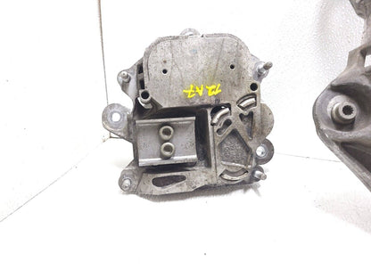 12 13 14 15 16 17 Audi A7 Automatic Transmission Crossmember Mount Bracket OEM