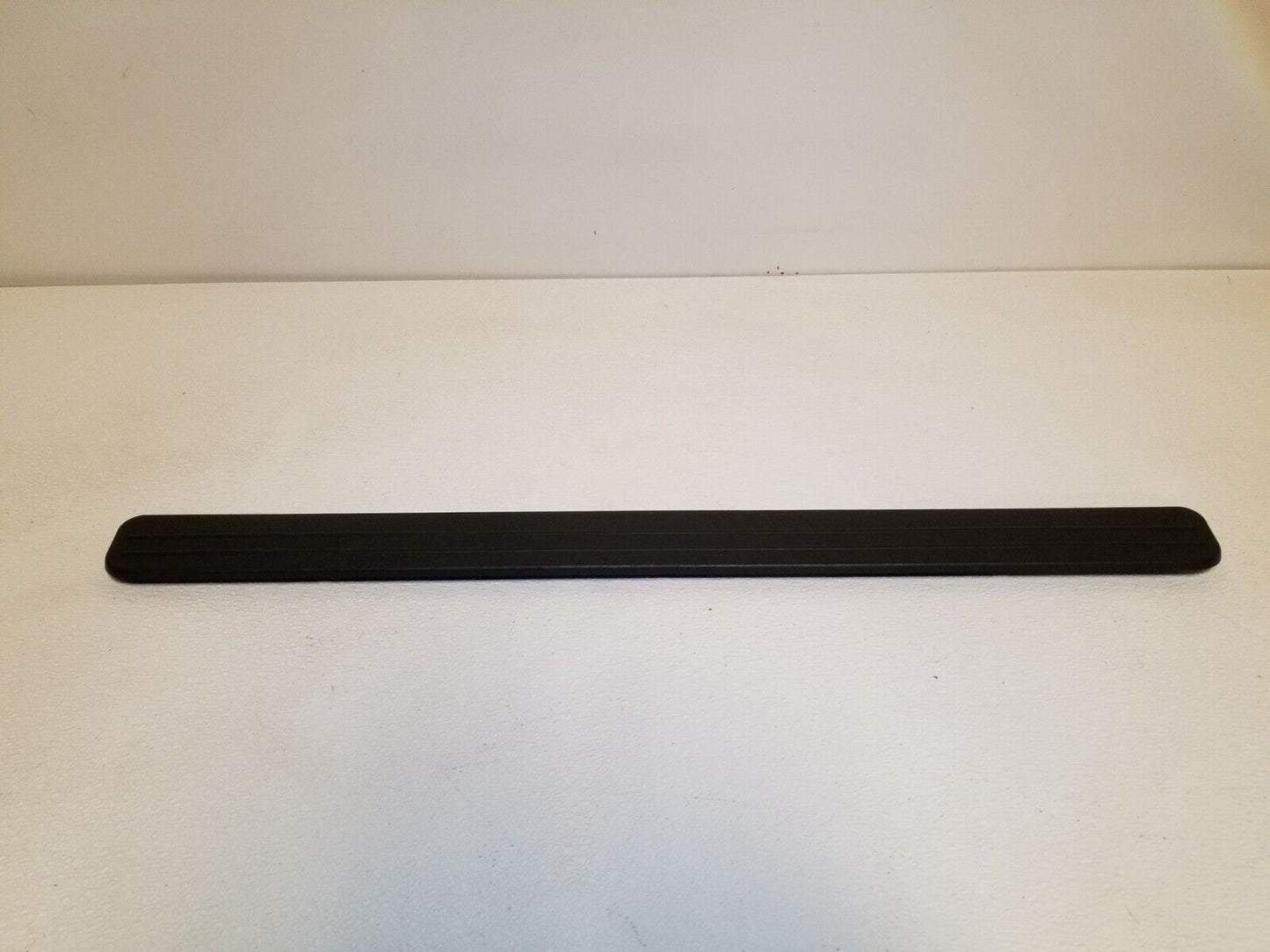 10 11 12 Hyundai Genesis Coupe Front Right Pass Door Step Sill Trim Panel OEM
