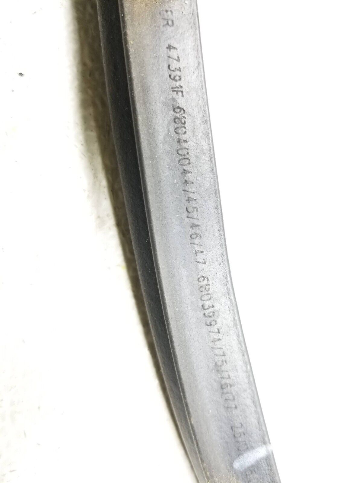 15 16 17 18 19 Chrysler 300 Rear Left Dr Side Door Weather Strip Seal OEM 42k