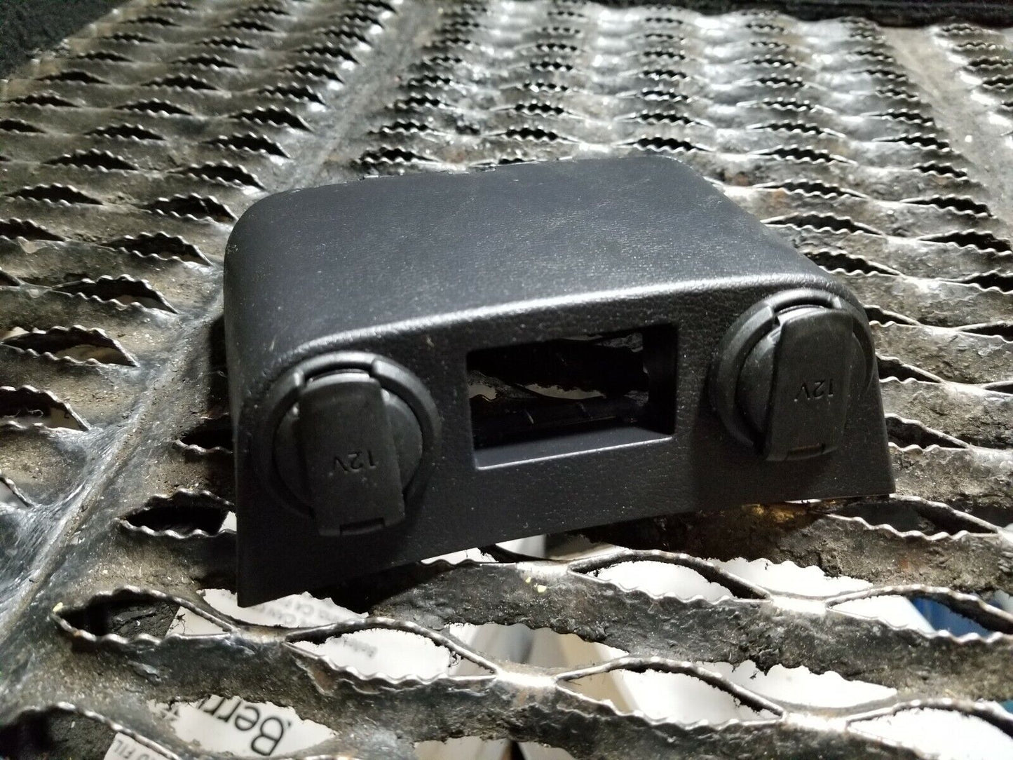 12 13 14 15 16 Hyundai Veloster Center Multi 12 Volt Unit Aux Usb Housing OEM