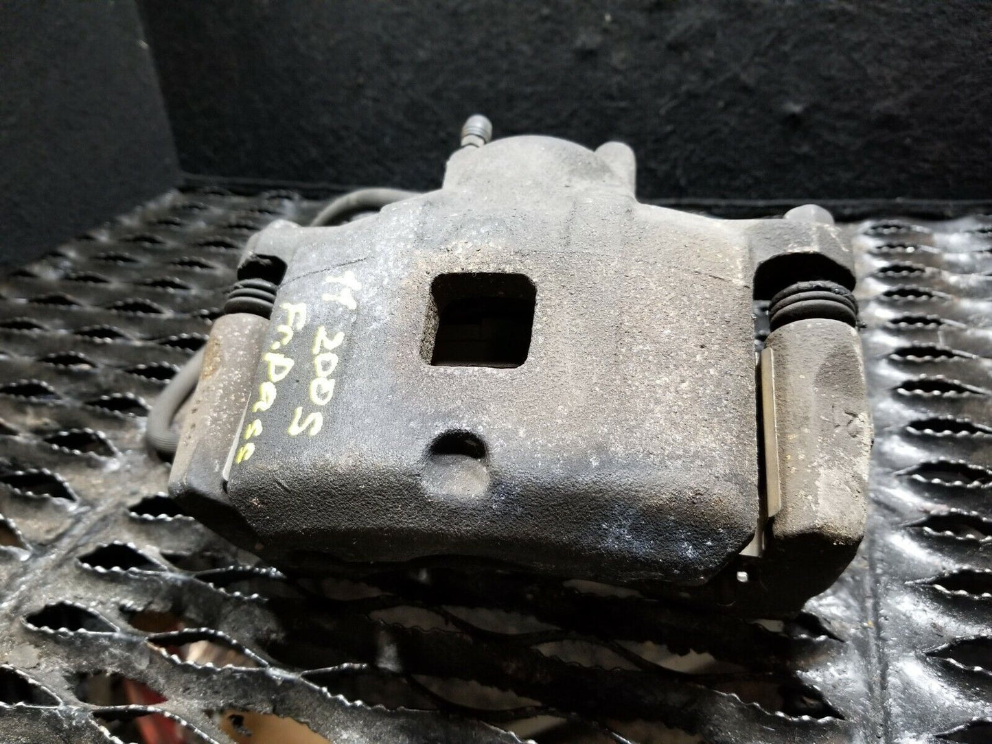 11 12 13 14 Chrysler 200 S Convertible Front Right Pass Side Brake Caliper OEM