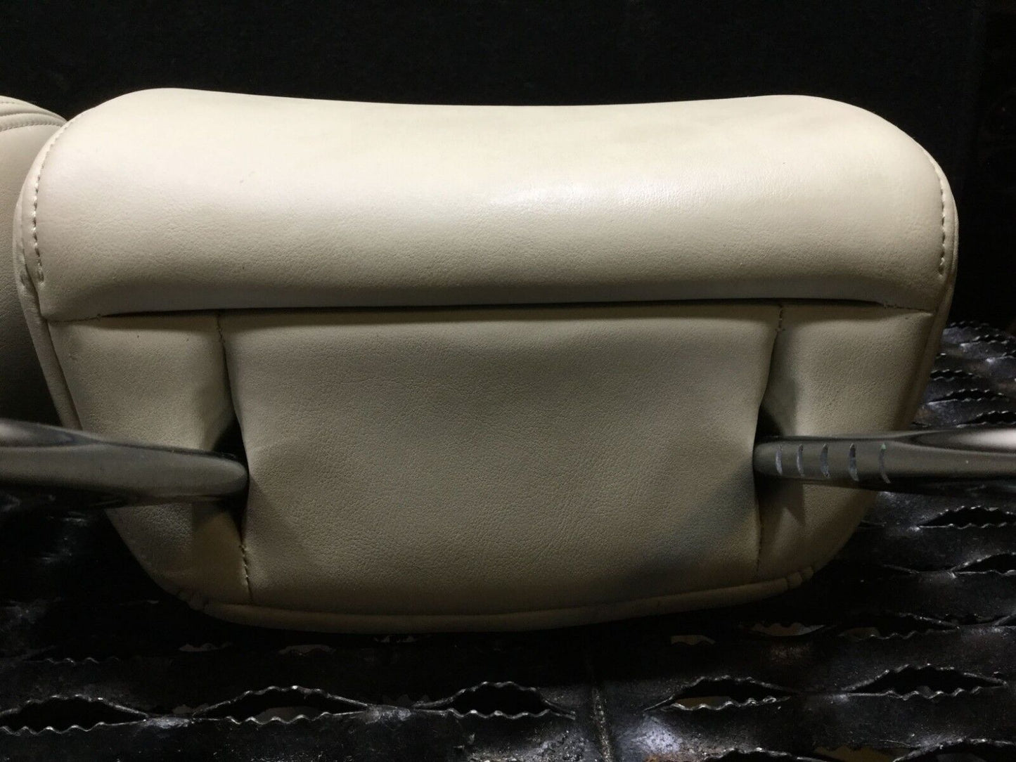 06 07 08 09 Infiniti M35 M45 Front Left & Right Seat Head Rest Headrest 2pcs OEM