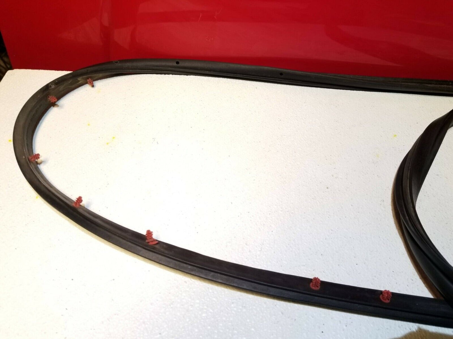 12 13 14 15 16 17 Chrysler 300 Rear Right Passenger Door Weatherstrip Seal OEM