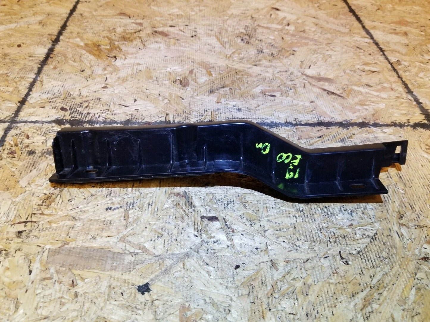 18 19 20 Ford Ecosport Rear Left Driver Side Bumper Mount Bracket Support OEM