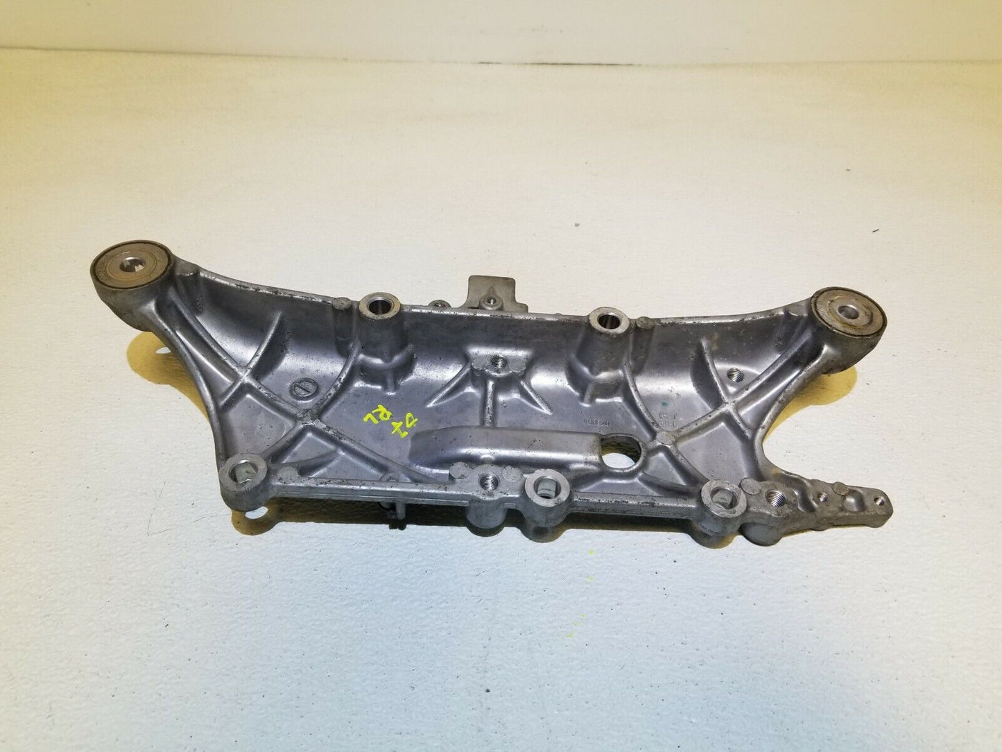 05 06 07 08 Acura Rl Power Steering Rack & Pinion Mounting Bracket OEM