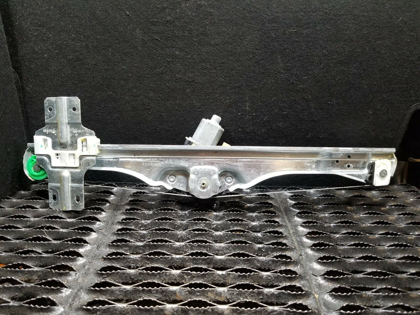 13 14 15 GMC Acadia Power Window Regulator Rear Left Driver Sdie OEM