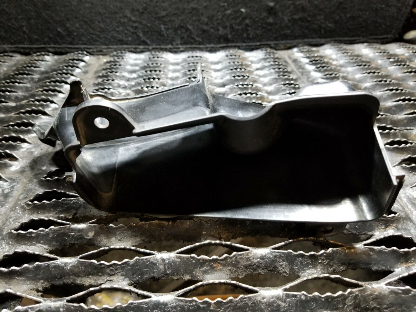 05 06 07 08 Acura Rl Air Intake Duct OEM