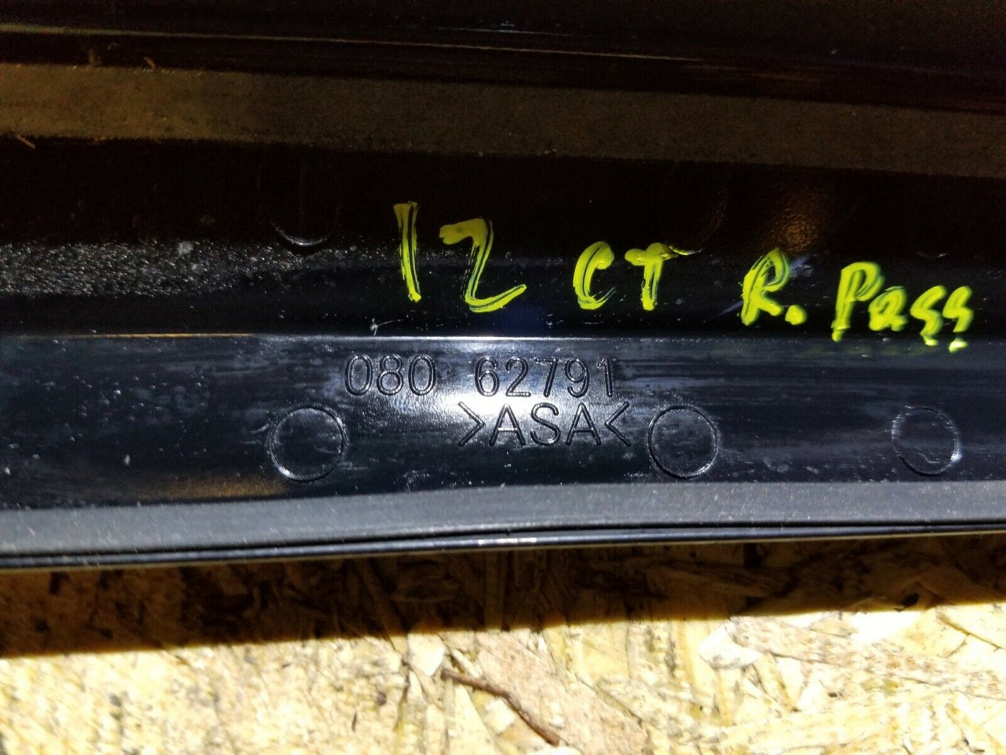 11 12 13 14 15 Lexus CT200h Passenger Right Side Quarter Panel Trim Molding  OEM