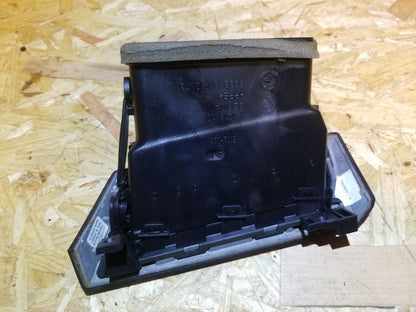 04 05 06 07 BMW 530xi E60 Front Dash Air Vent Driver Side Left 6910731 OEM