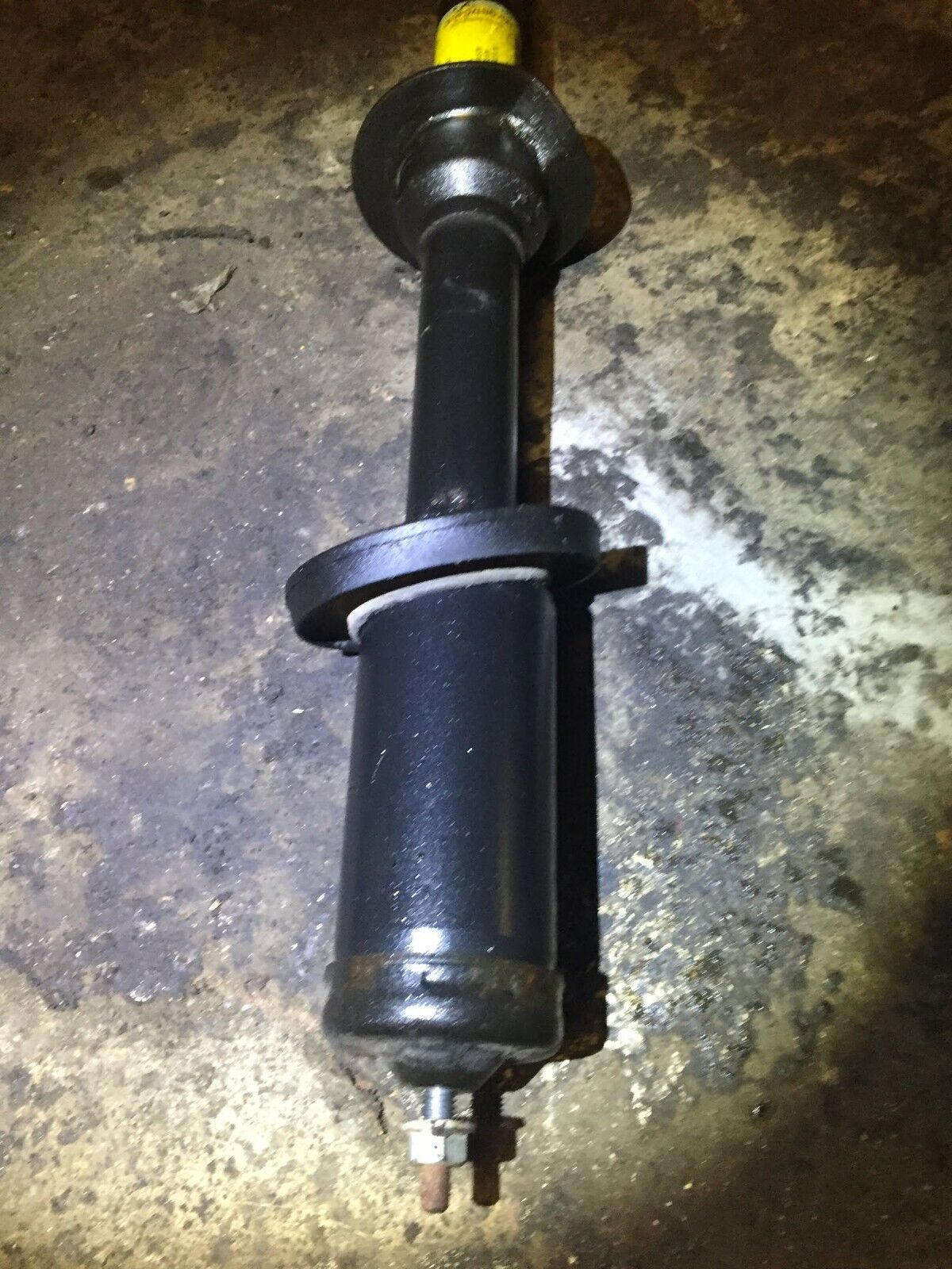03 04 05 06 07 Cadillac CTS Front Right Passenger Shock Strut Absorber OEM