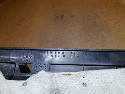 07 08 09 10 Jeep Grand Cherokee Srt8 Front Right Pass Lower Dash Panel OEM