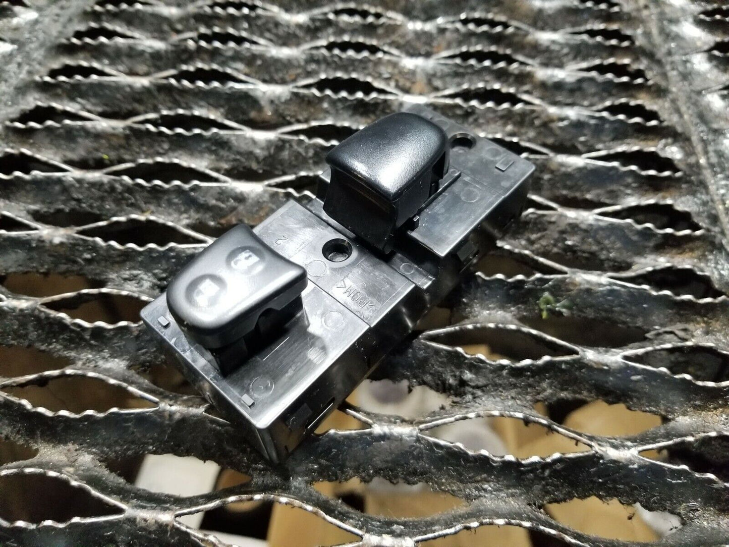 16 17 18 Nissan Sentra Rear Right Passenger Side Window Control Switch OEM 40k