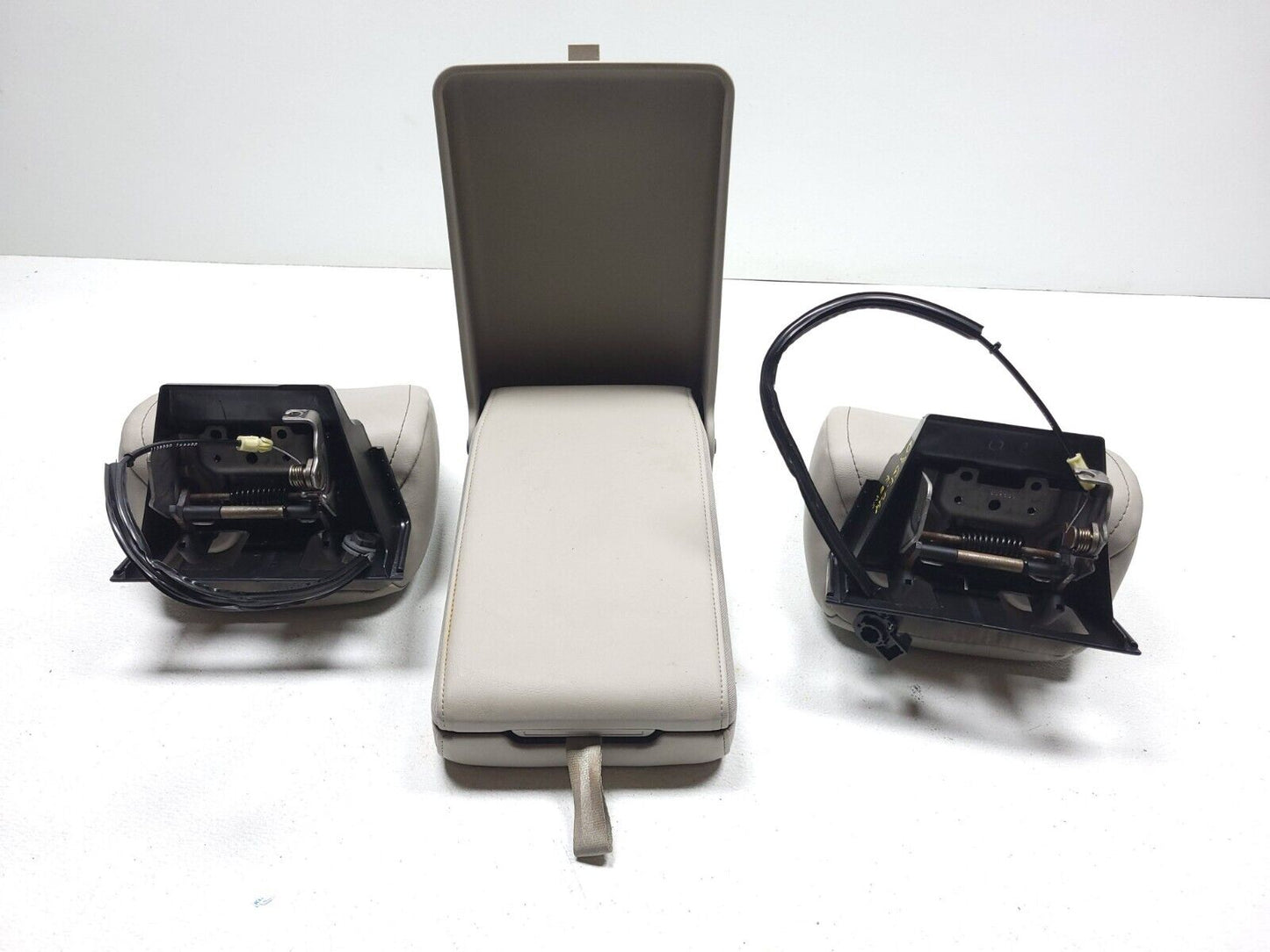 2006 - 2010 Jeep Grand Cherokee Rear Seat Headrest Left & Right W/ Armrest OEM