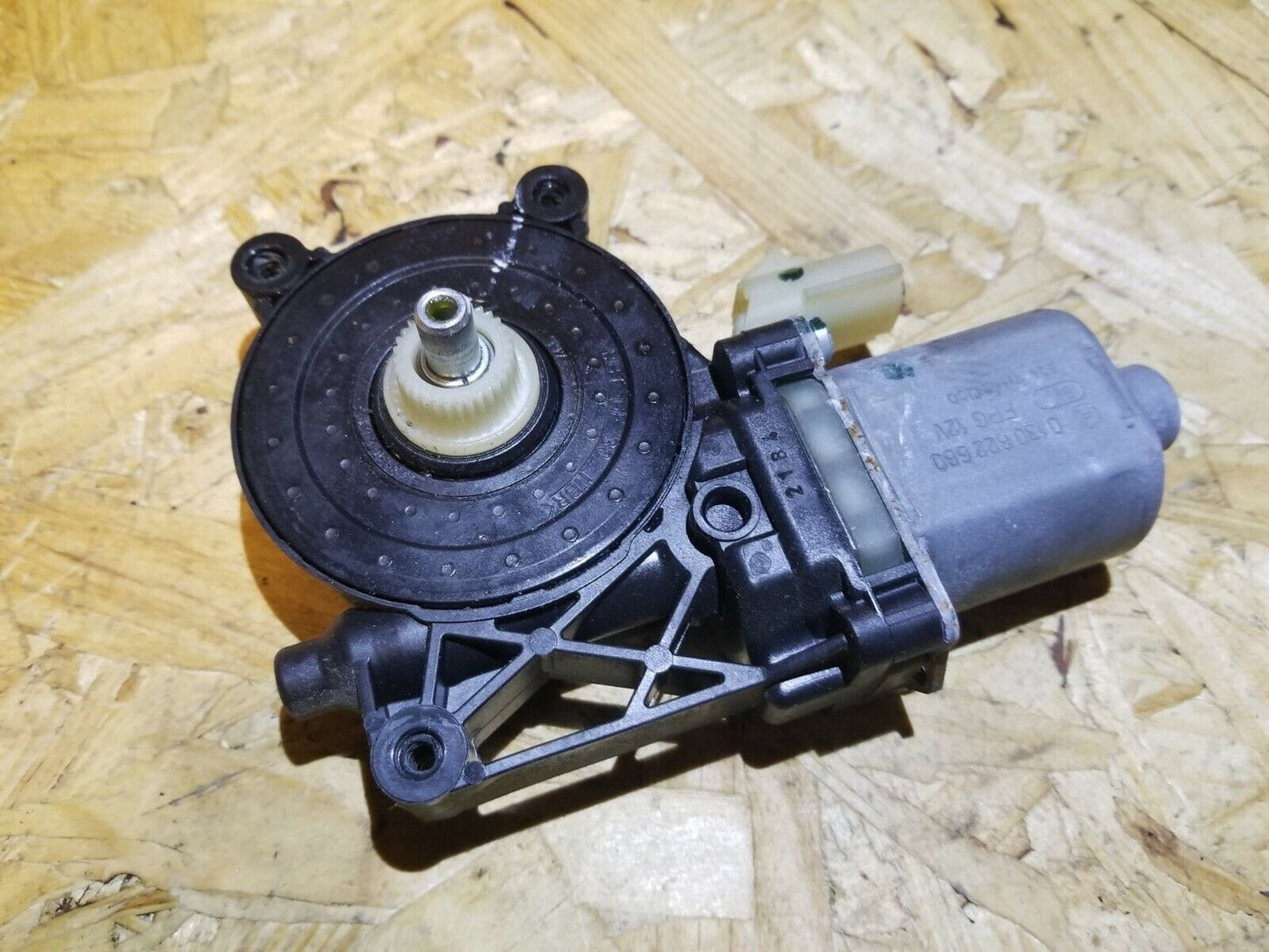 15 16 17 Chevrolet Equinox Rear Door Window Regulator Motor Pass Side Right OEM