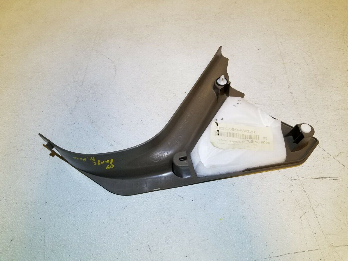 06 07 08 09 Range Rover Sport Right Passenfer Side Cowl Kick Trim Panel OEM