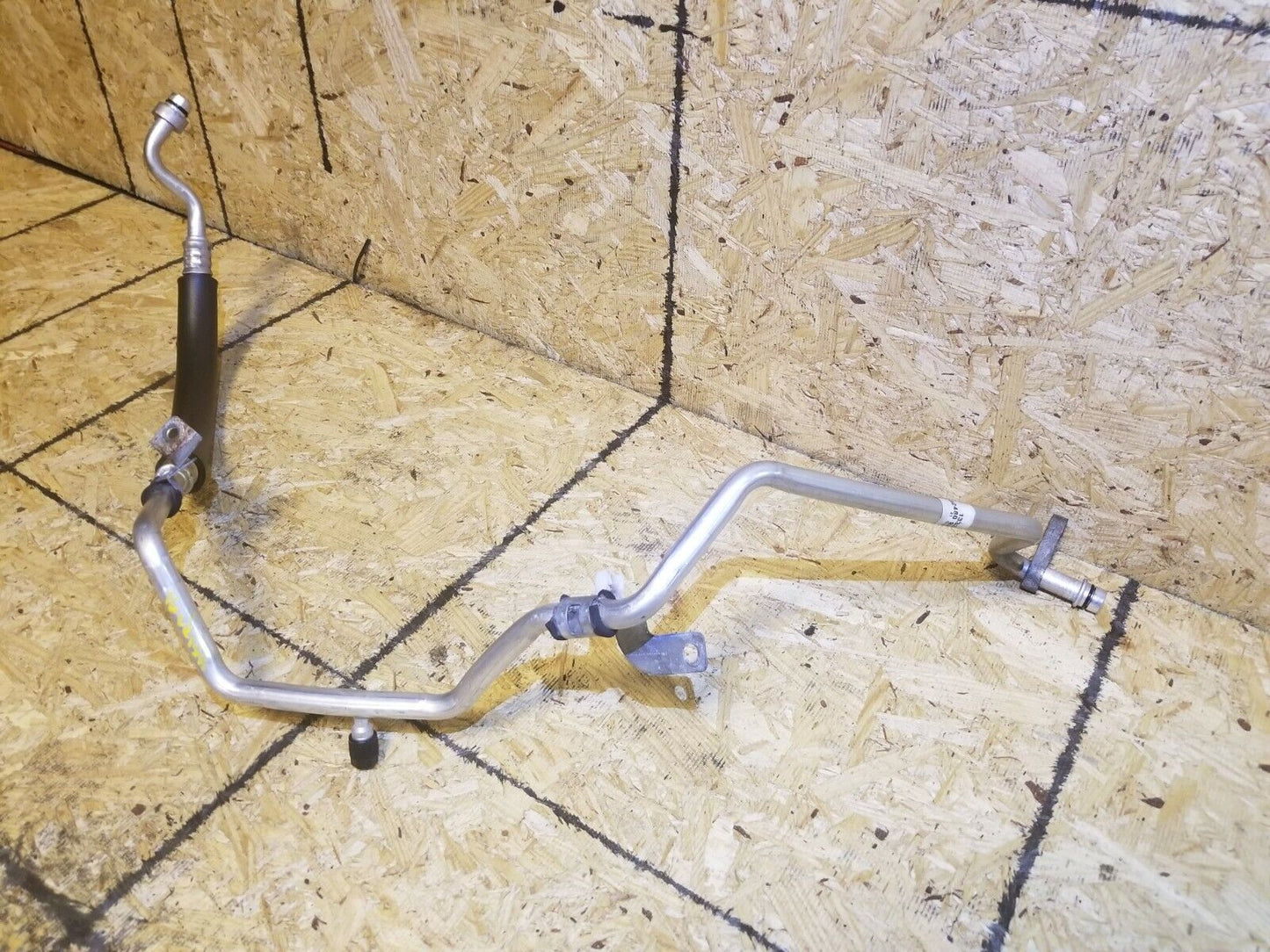13 14 15 16 17 Nissan Versa 1.6l AC A/c Hose Line Pipe OEM