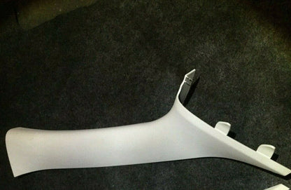 2010 Chrysler Sebring Right A Pillar Trim Panel OEM 1pc One. Pass Side Only