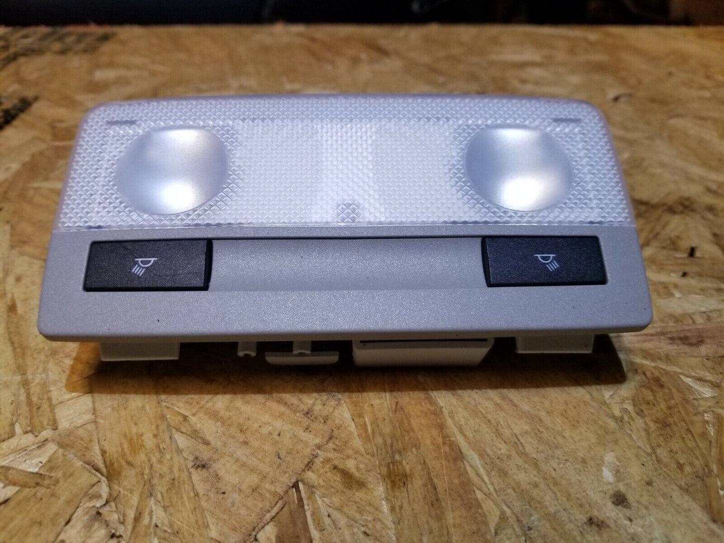 16 17 18 19 Chevrolet Malibu Overhead Roof Light Lamp OEM 3k