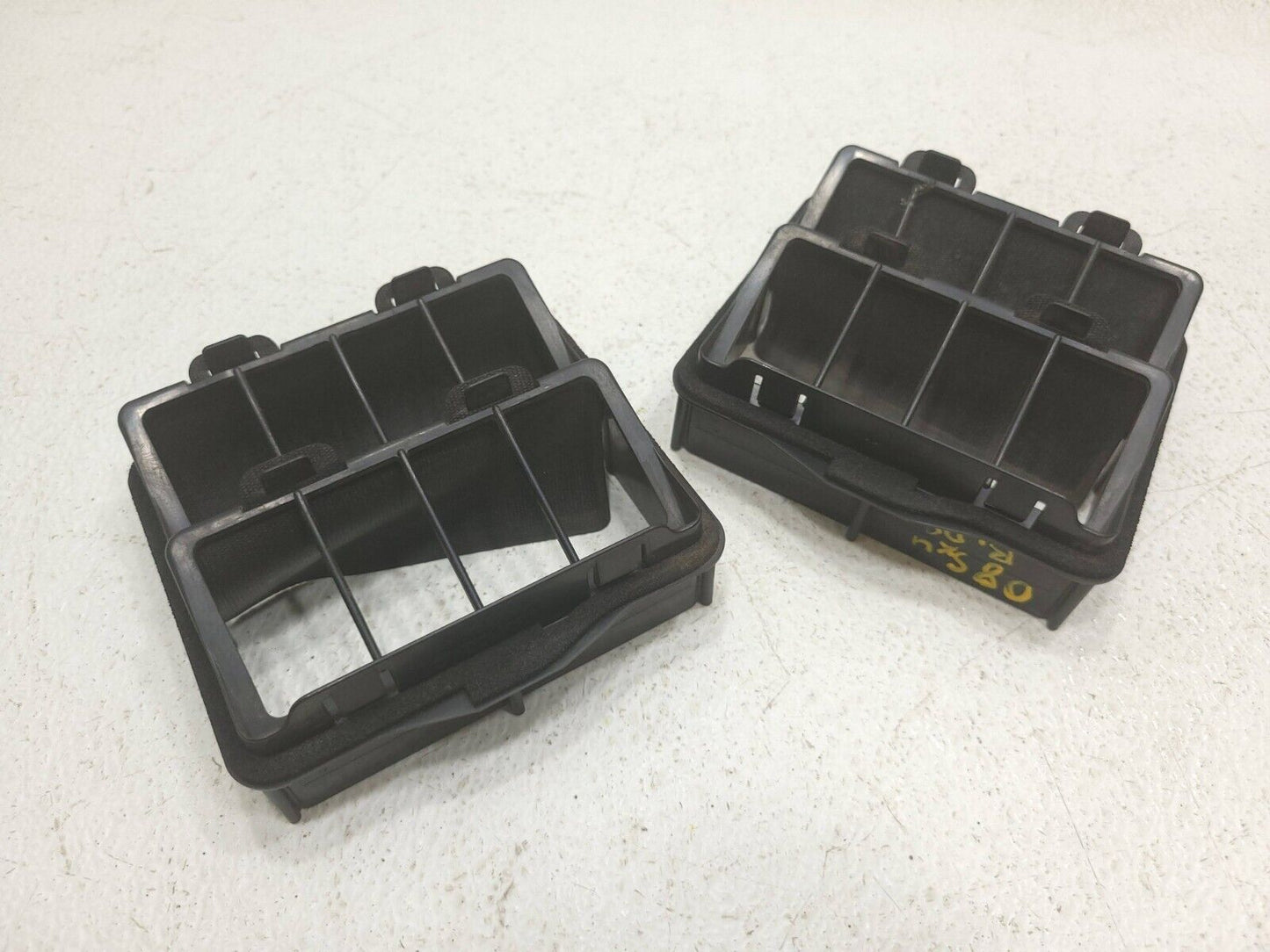 07 - 13 Suzuki Sx4 Hatchback Rear Trunk Air Vent Breather Cover Grille 2pcs  OEM