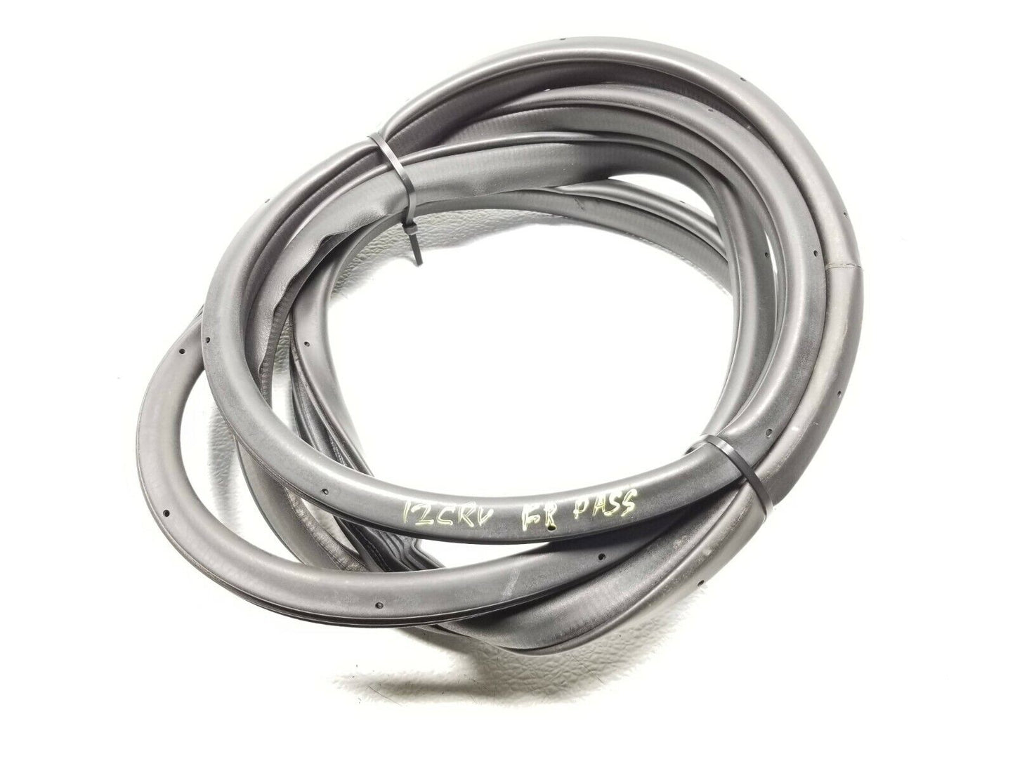 12 13 14 Honda Cr-v Front Right Pass Door Weatherstrip Seal OEM