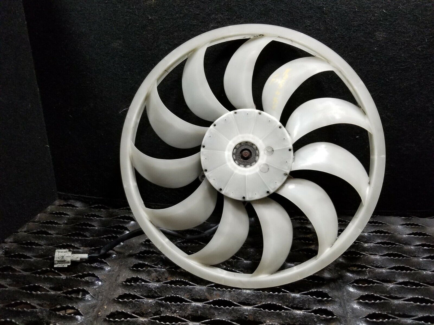14 15 16 Subaru Forester Radiator Cooling Fan Motor OEM