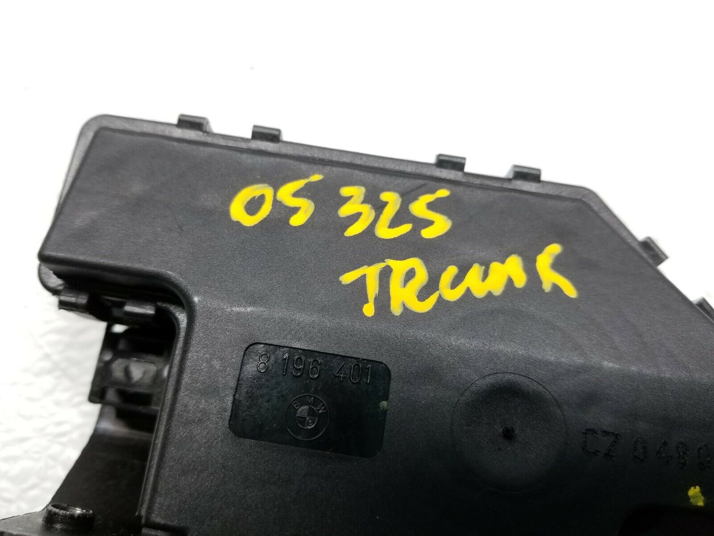 01 02 03 04 05 BMW E46 Sdn Trunk Lid Lock Latch Actuator OEM 125k Miles