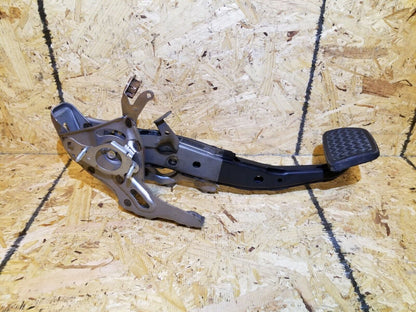 11 12 13 14 15 Lexus CT200h A/t Brake Pedal OEM