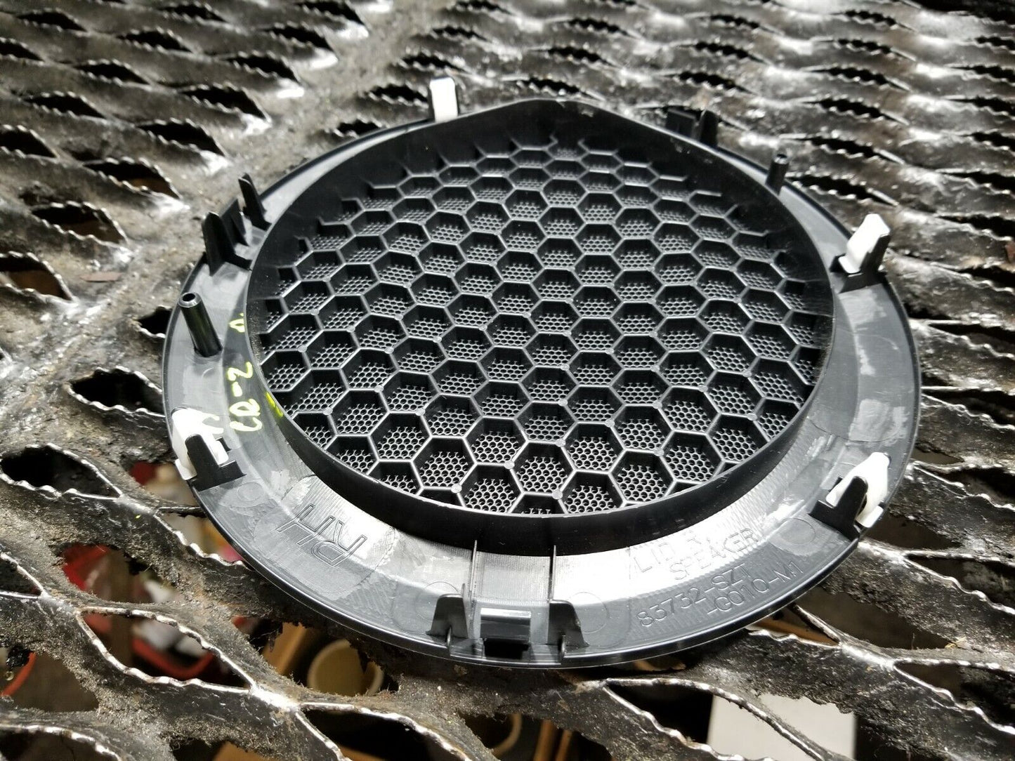 11 12 13 14 15 16 Honda Cr-z Rear Speaker Cover Grill Right Pass Side OEM 82k