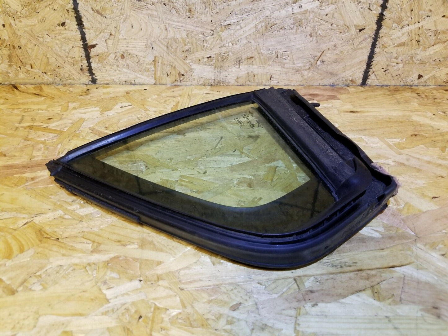06 07 08 09 Mercury Milan Rear Right Passenger Side Door Vent Window Glass OEM