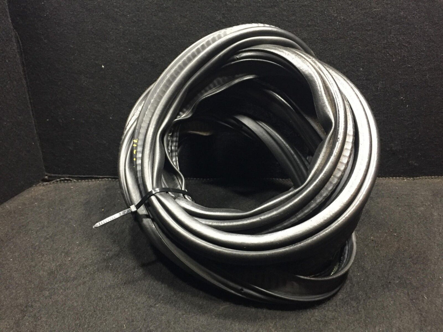 10 11 12 13 Chevrolet Equinox Rear Trunk Weater Stirp Seal OEM