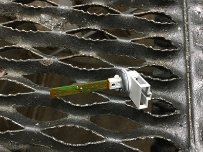 04 05 06 07 08 Audi A4 Air Climate Temperature Sensor OEM