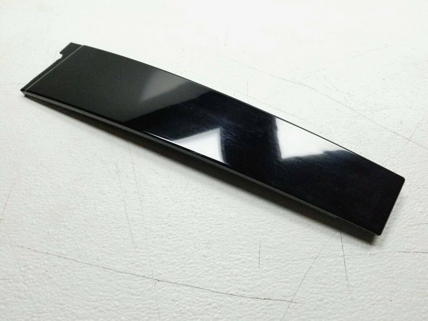 15 16 17 18 Chevy Impala Rear Right Pass Door Window B Pillar Molding Trim OEM