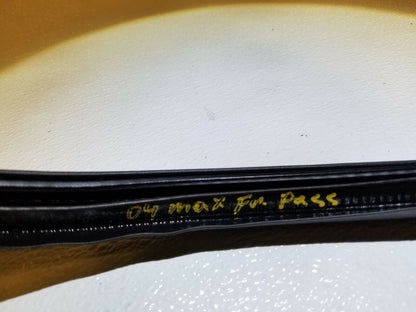 04 05 06 07 08 Nissan Maxima Front Right Pass Door Weatherstrip Seal OEM