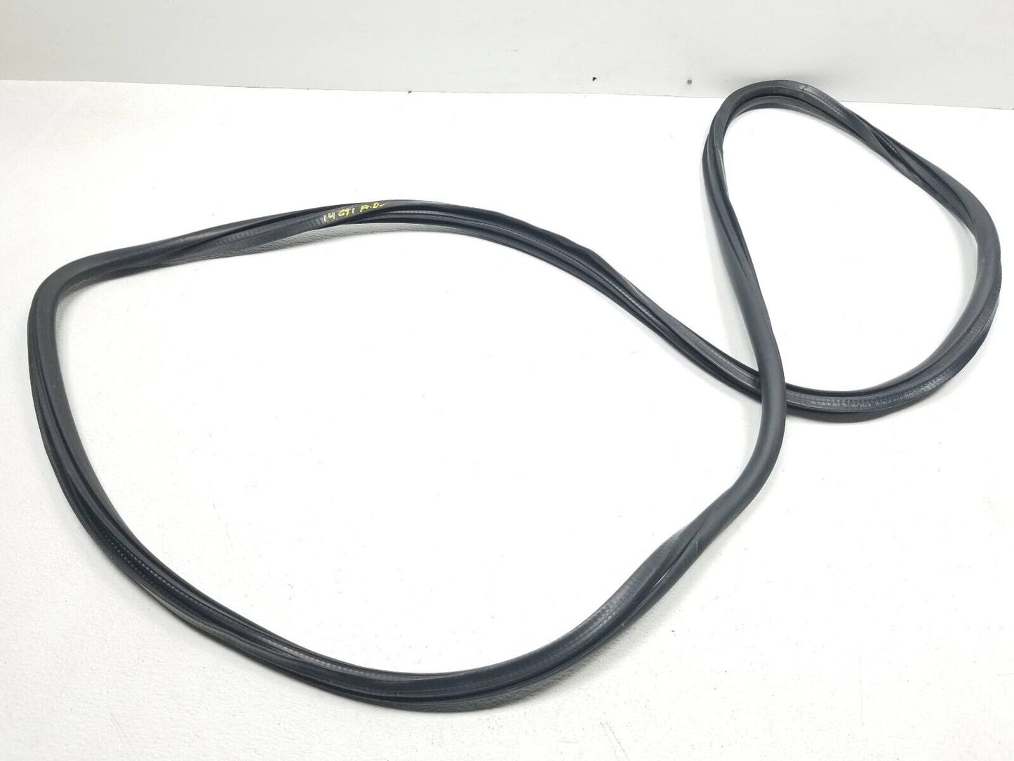 10 11 12 13 14 VW Golf GTI Front Door Weatherstrip Seal Left Driver Side OEM