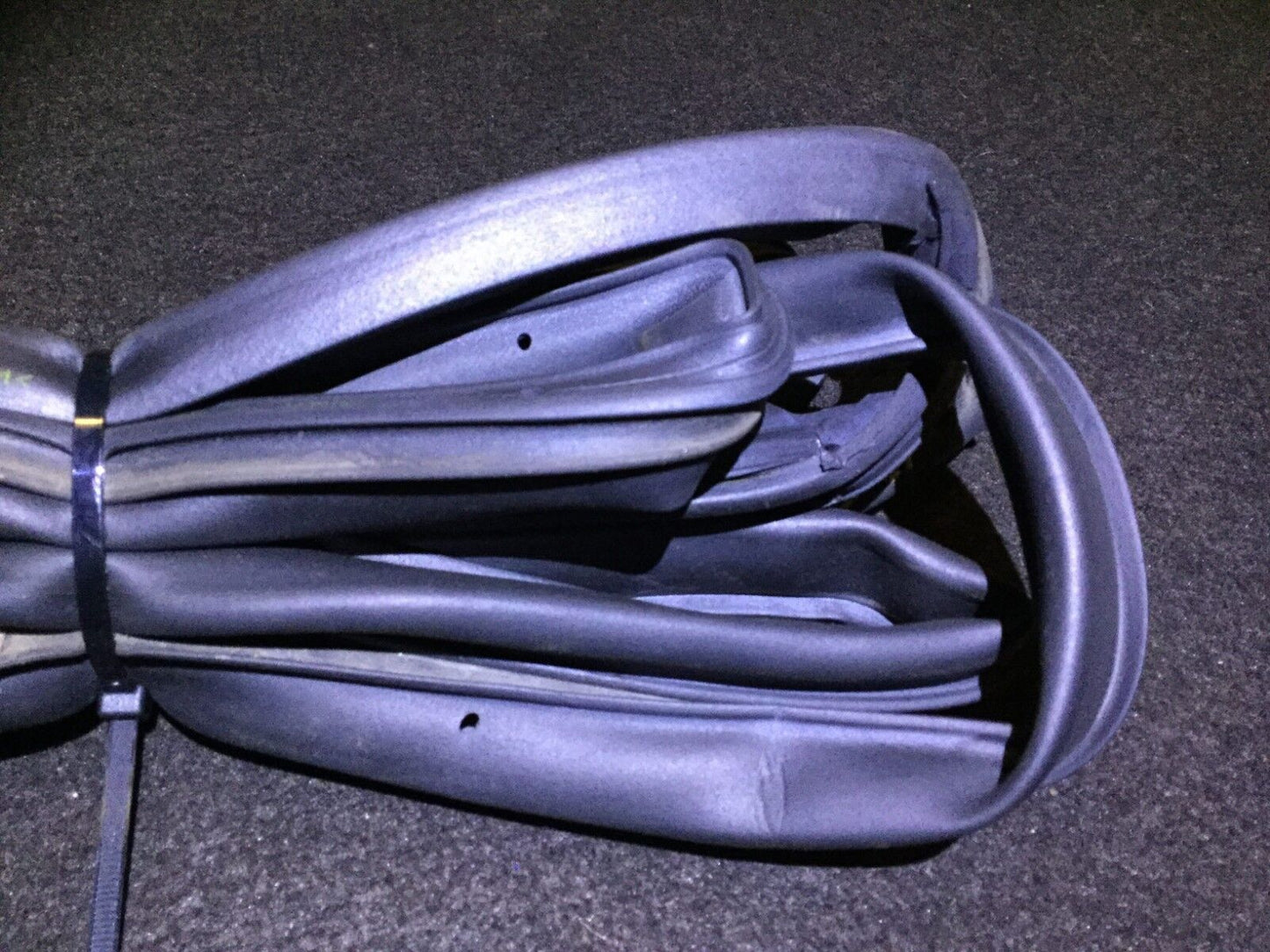 11 12 13 Hyundai Elantra Rear Passenger Outer Door Weatherstrip Seal OEM 47k