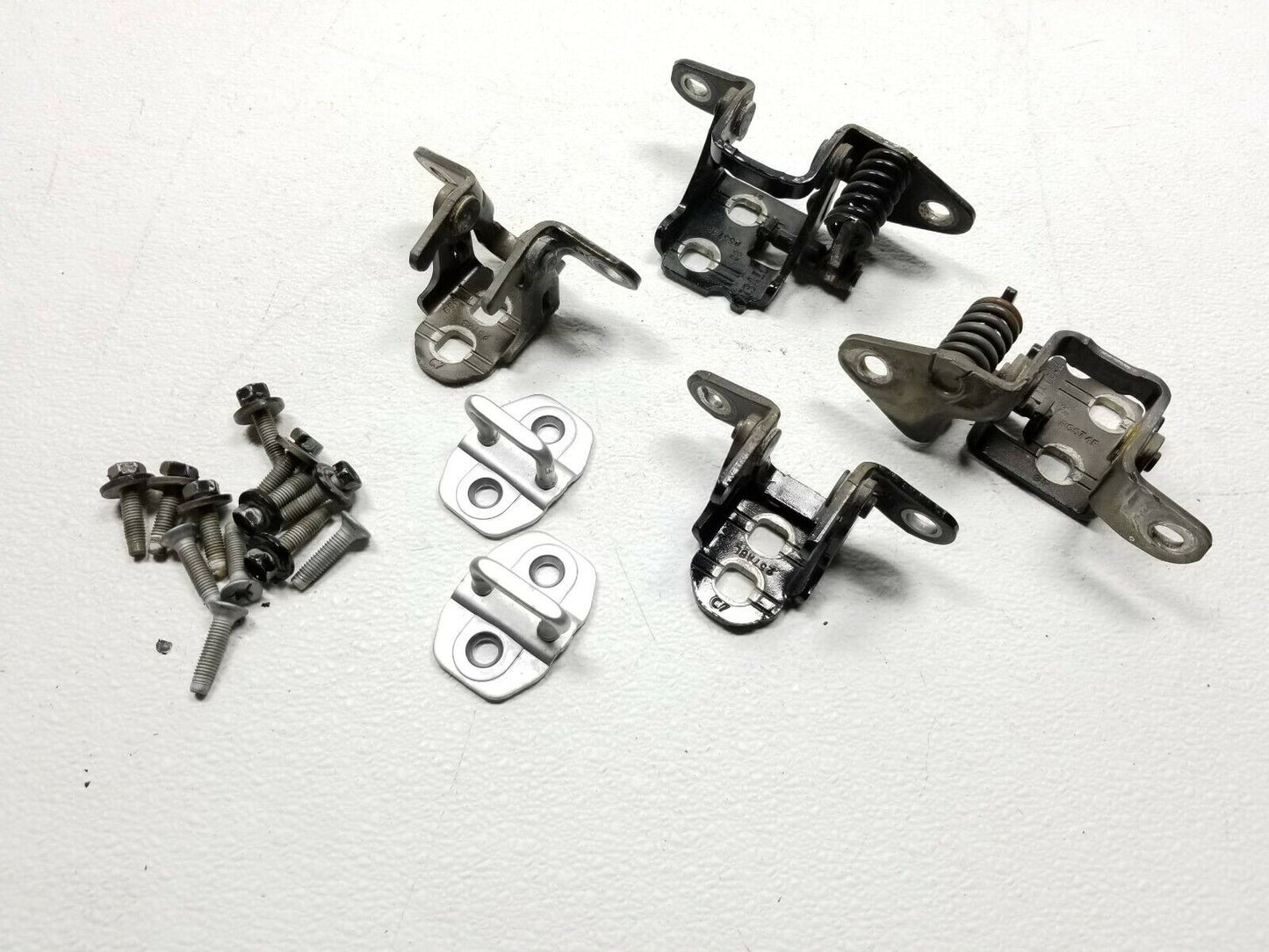 13 14 15 16 Jeep Compass Door Hinge Left Driver Side OEM
