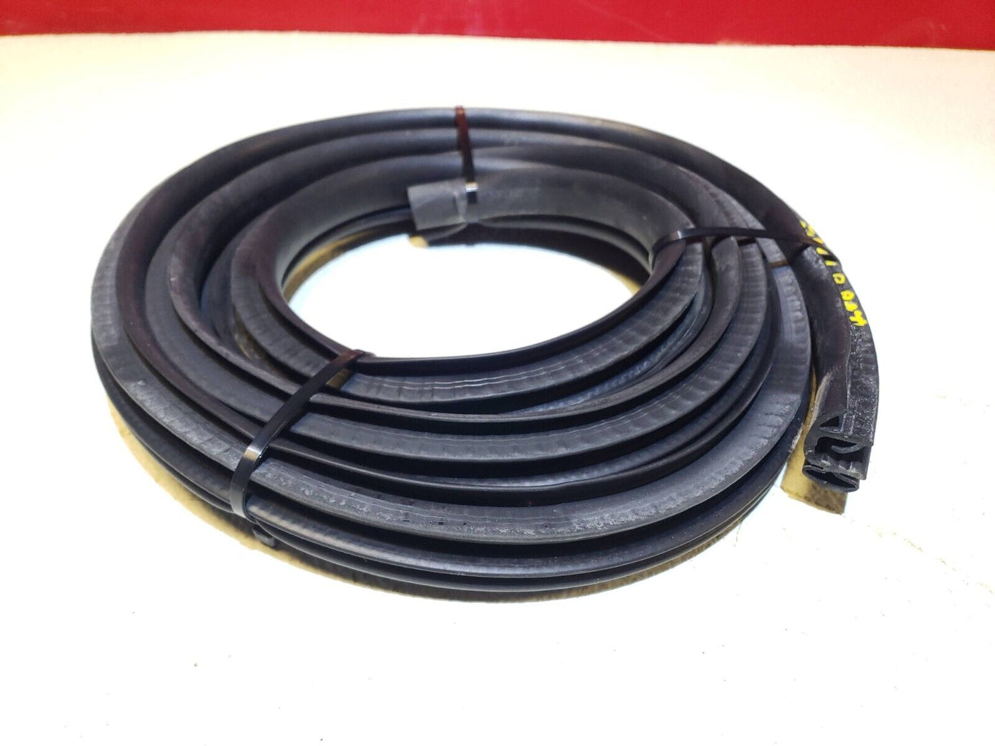 2007 - 2013 Suzuki Sx4 Rear Door Weatherstrip Seal Right Passenger Side OEM