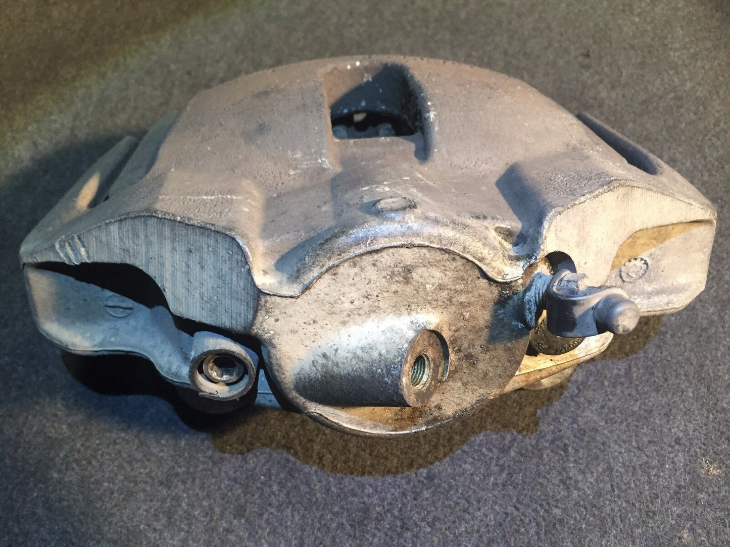 02 03 04 05 BMW 745i 745li E65 E66 Front Brake Caliper Left Driver Side OEM