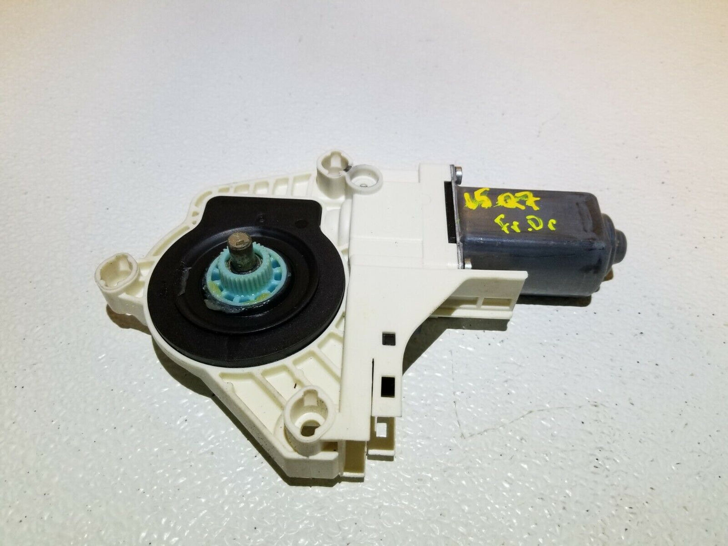 11 12 13 14 15  Audi Q7 Front Left Driver Side Door Window Motor OEM 87k Miles