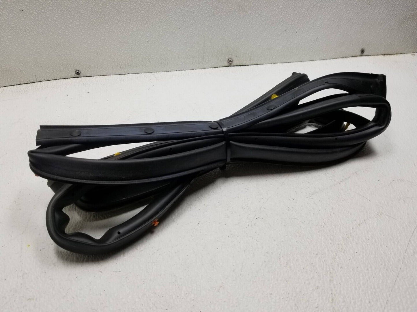 14 15 16 17 Hyundai Elantra Gt Door Weatherstrip Seal Rear Right Pass OEM