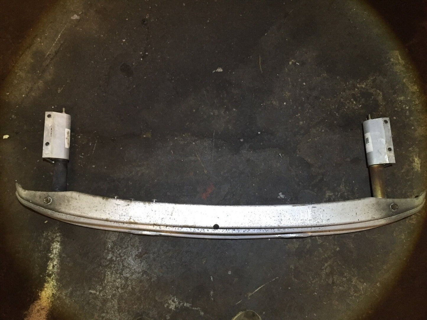 05 06 07 08 Audi A4 B7 Rear Reinforcement Absorber Bar OEM