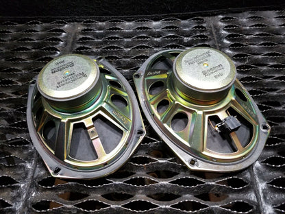 05 06 07 Dodge Magnum Rear Left & Right Deck Audio Speaker 2pcs 05059063ab OEM